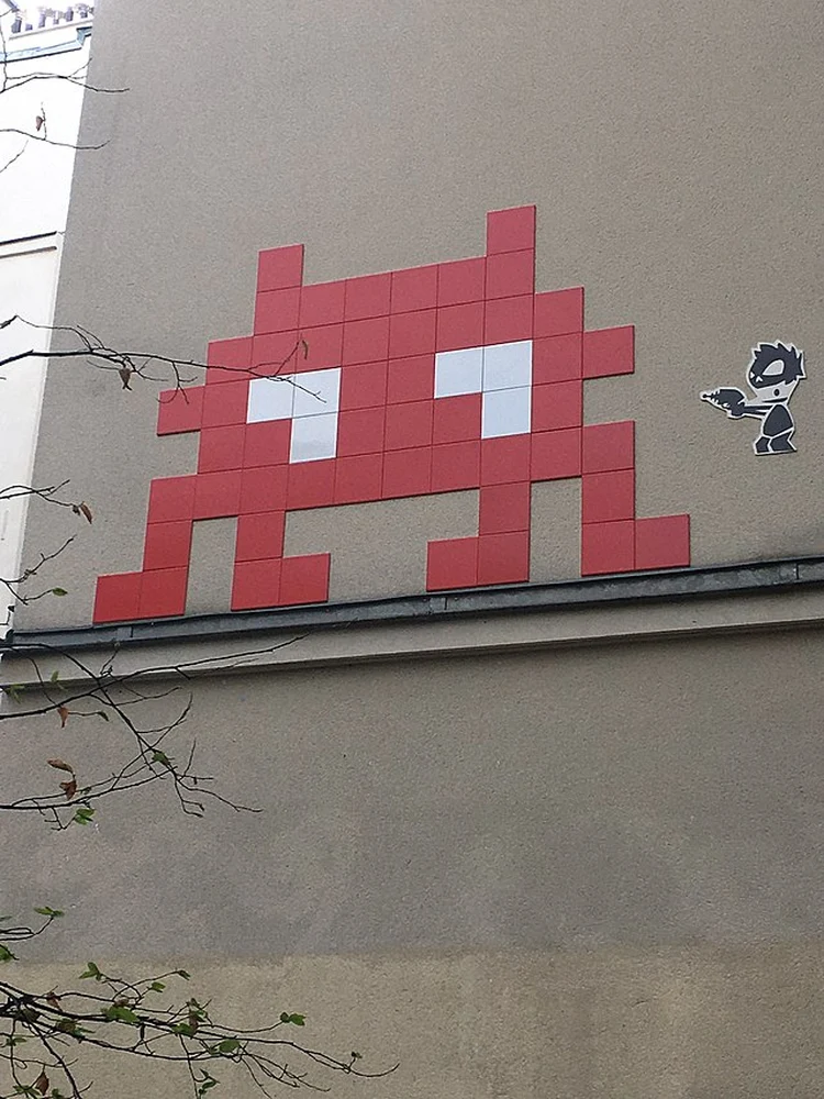 Invader Paris 69 rue Nollet Paris 69 rue Nollet Art urbain Invader 1.jpg